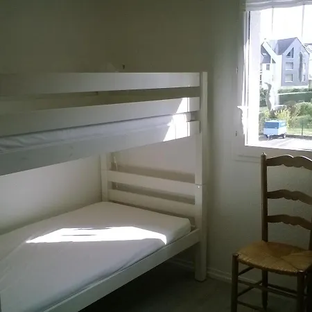 Ref 204 Pour Six Personnes Situe Entre Port Crouesty Et La Arzon